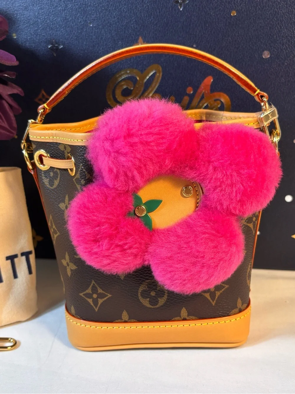 Louis Vuitton Noe Where Vivienne